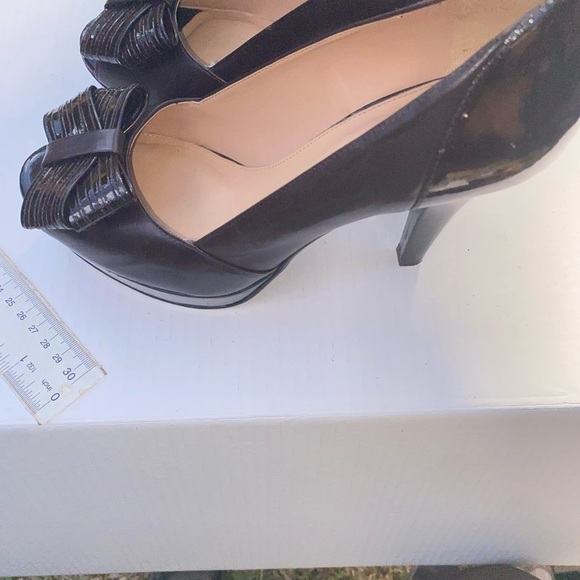 Antonio Melani Women's Peep Toe Bow Heels‎ Pumps Dress Shoes Dark Brown Patent - Picture 4 of 5